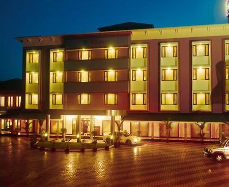 Hotel Elegance Kāladi Exterior foto