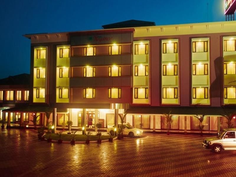 Hotel Elegance Kāladi Exterior foto